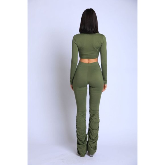 Women Stylish Tie Front Long Sleeve Crew Neck Top and Matching Ruched Pants Sets - Picture 10 of 11